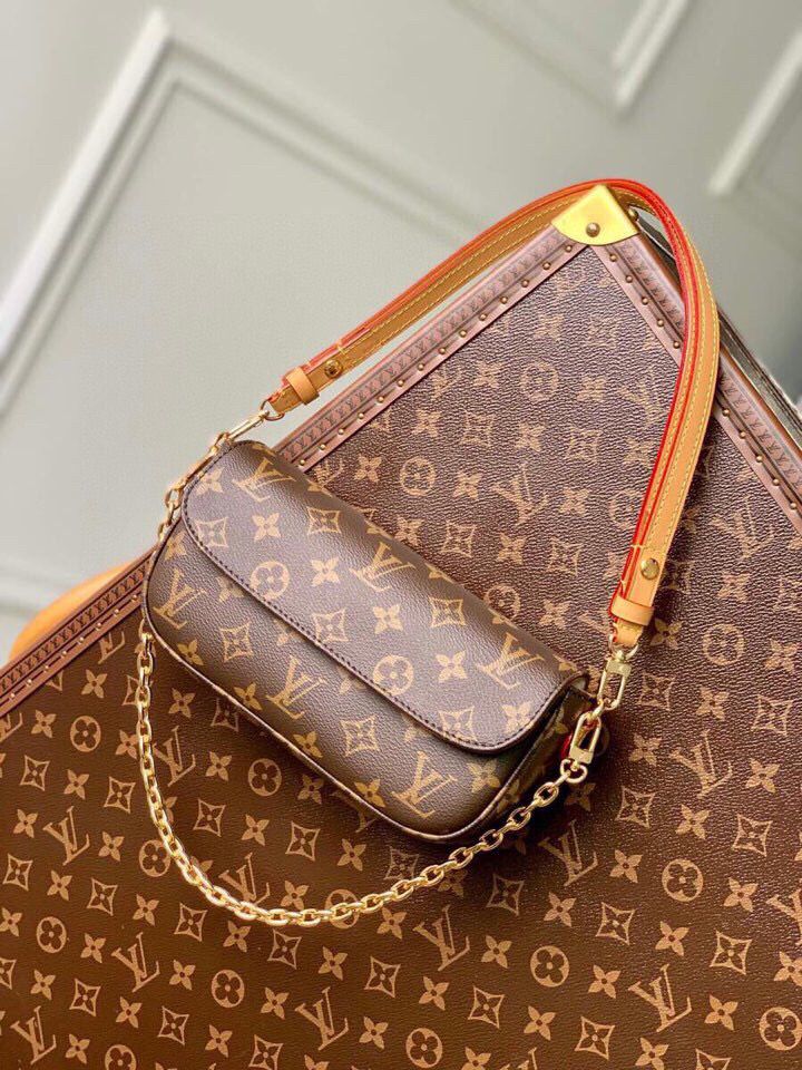 LV ivy con Cadena